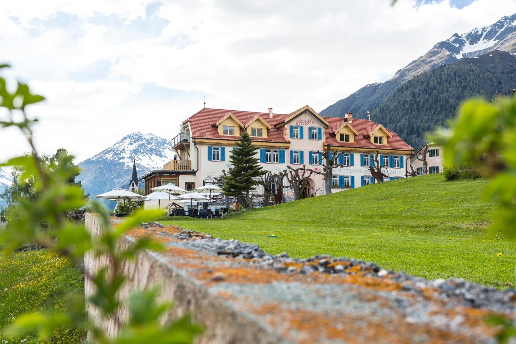 Meisser Hotel "Superior" Guarda Exteriör bild